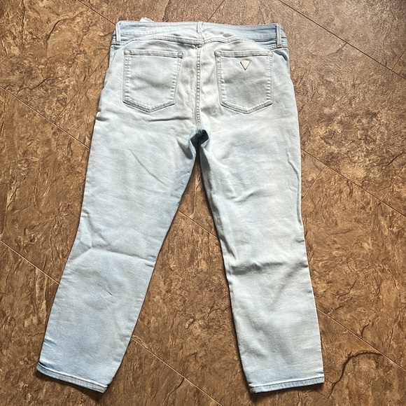 Guess Crops (32) - Picture 2 of 4